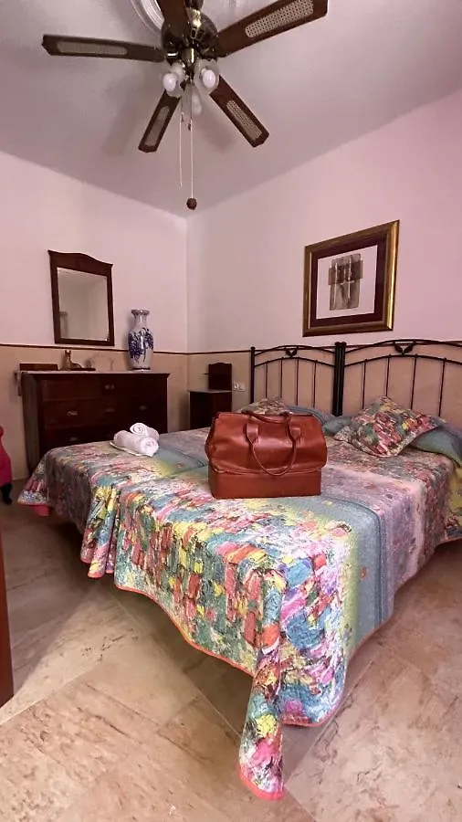 Casa Padrina Burballa Maria De La Salut 0*,